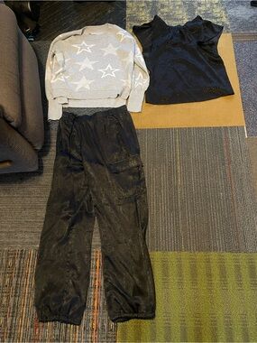 Kohl's Gray Star Sweatshirt and Black Top with Black Cargo Pants